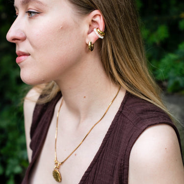 Ear cuff perlový Vlny