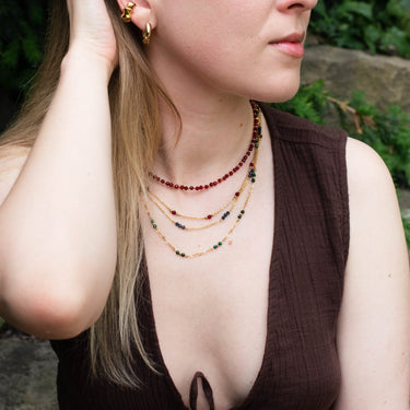 náhrdelník z rubínu, rubínový náhrdelník, šperk s rubínem, rubín náhrdelník, dámský náhrdelník s rubínem
rubínový šperk, náhrdelník z drahého kamene, šperk s významem,
rubín – kámen lásky, ideální dárek pro milovanou ženu, výjimečný dárek z lásky, elegantní šperk s příběhem, narozeninový dárek s rubínem, ruční výroba šperku s drahokamem, náhrdelník s přírodním rubínem, luxusní náhrdelník rubín