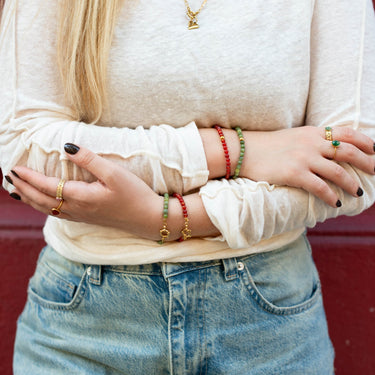 Náramek ze zeleného jadeitu s karabinkou