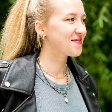 Dlouhý náhrdelník, nahrdelnik, náhrdelník, náhrdelník chirurgická ocel, Dámský náhrdelník z chirurgické oceli, Náhrdelníky Pro ženy, Ocelové náhrdelníky, Dlouhé Náhrdelníky, Dlouhý náhrdelník bižuterie, Dámský dlouhý náhrdelník, Dlouhý řetízek chirurgická ocel, Dlouhý stříbrný náhrdelník, hematit, hematitový náhrdelník