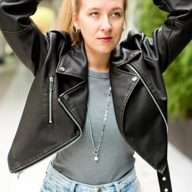 Dlouhý náhrdelník, nahrdelnik, náhrdelník, náhrdelník chirurgická ocel, Dámský náhrdelník z chirurgické oceli, Náhrdelníky Pro ženy, Ocelové náhrdelníky, Dlouhé Náhrdelníky, Dlouhý náhrdelník bižuterie, Dámský dlouhý náhrdelník, Dlouhý řetízek chirurgická ocel, Dlouhý stříbrný náhrdelník, hematit, hematitový náhrdelník