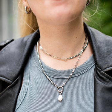 Dlouhý náhrdelník, nahrdelnik, náhrdelník, náhrdelník chirurgická ocel, Dámský náhrdelník z chirurgické oceli, Náhrdelníky Pro ženy, Ocelové náhrdelníky, Dlouhé Náhrdelníky, Dlouhý náhrdelník bižuterie, Dámský dlouhý náhrdelník, Dlouhý řetízek chirurgická ocel, Dlouhý stříbrný náhrdelník, hematit, hematitový náhrdelník