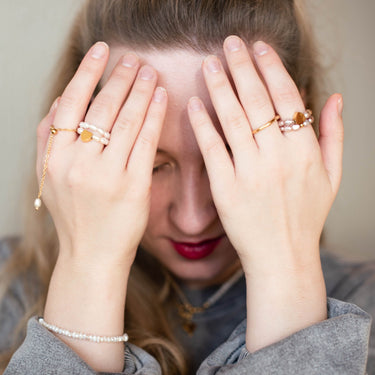 Perlový prstýnek fialový