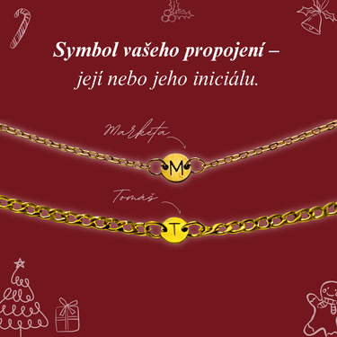 parove naramky s pismenem na prani, naramky s razenymi inicialami, vanocni limitovana edice sperku, originalni darek pro zamilovane, osobni darek k Vanocum, sperk s pribehom, naramek ktery spojuje, elegantni vanocni darek, cesky sperk s rucni razbou, darkove baleni MARYRASH