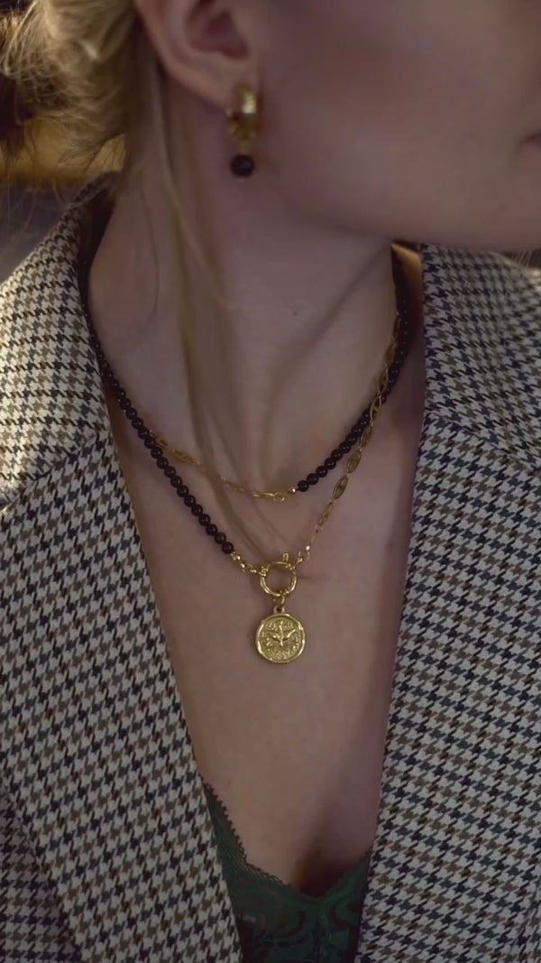 maryrash_jewelry-3365447379731740374.mp4