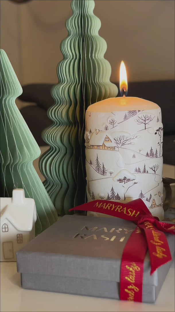 parove naramky, parove naramky se jmeny, parove naramky s inicialami, naramky pro pary, naramky pro nej a pro ni, personalizovane naramky, vanocni darky pro pary, vanocni darek pro pritelkyni, vanocni darek pro pritele, rucni razba sperku, rucne vyrabene naramky, zlate parove naramky, minimalisticke naramky, ceske sperky MARYRASH, sperky s vyznamem, darek z lasky, symbol lasky